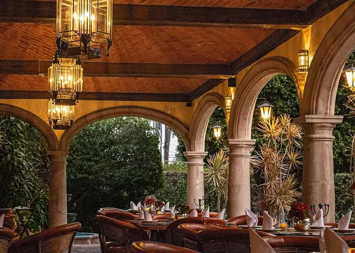 Gusto Cuernavaca Hotel
